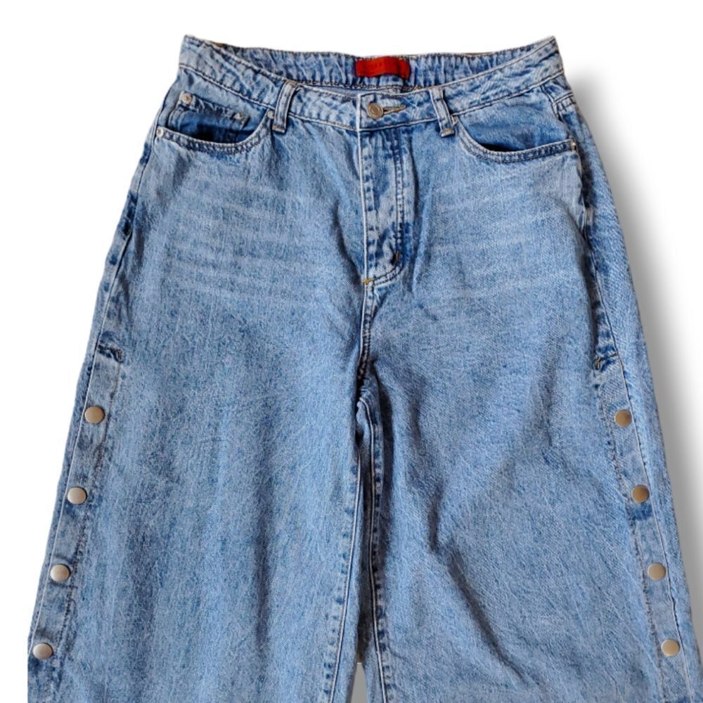 High-waisted denim jeans - Picture 4 of 7